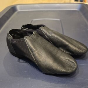 So Danca Black Slip-on Jazz Shoe